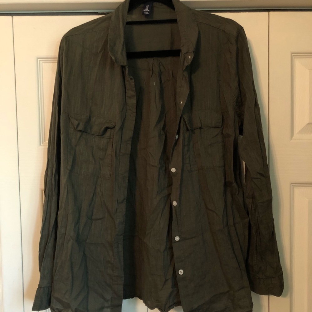 Gap - boyfriend fit button up blouse
